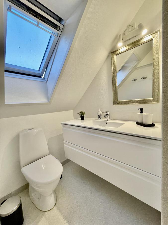 Aday - Modern 2 Bedroom Charming Central Apartment With Public Parking Aalborg Bagian luar foto