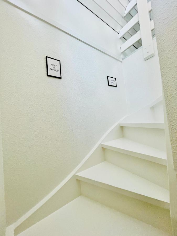 Aday - Modern 2 Bedroom Charming Central Apartment With Public Parking Aalborg Bagian luar foto